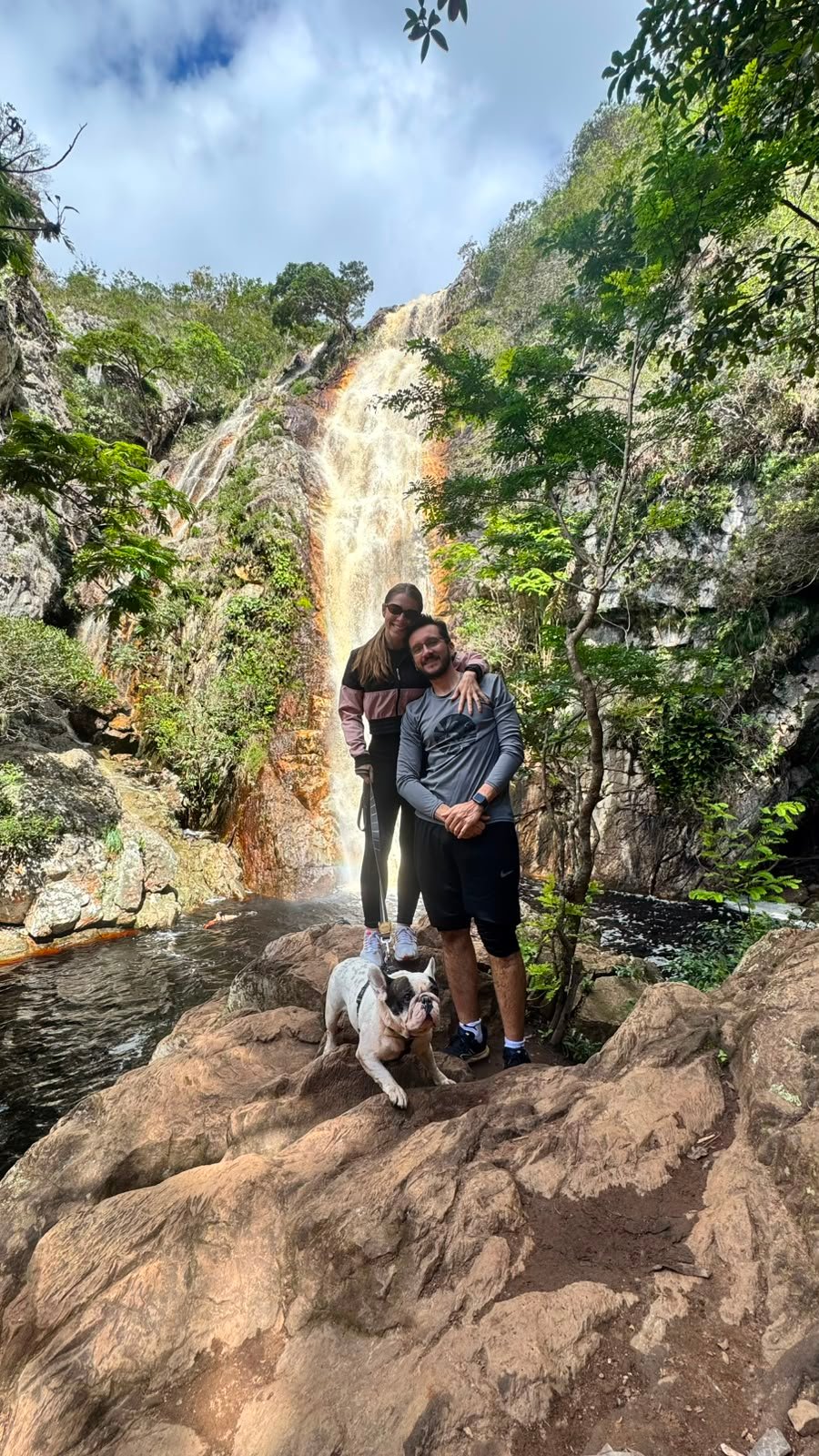 Foto do casal em destaque